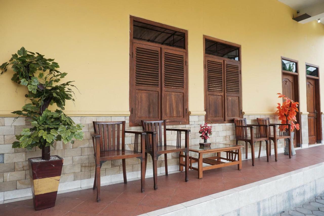 Oyo 405 Wisma Yosoputro Tanjungtirto Εξωτερικό φωτογραφία