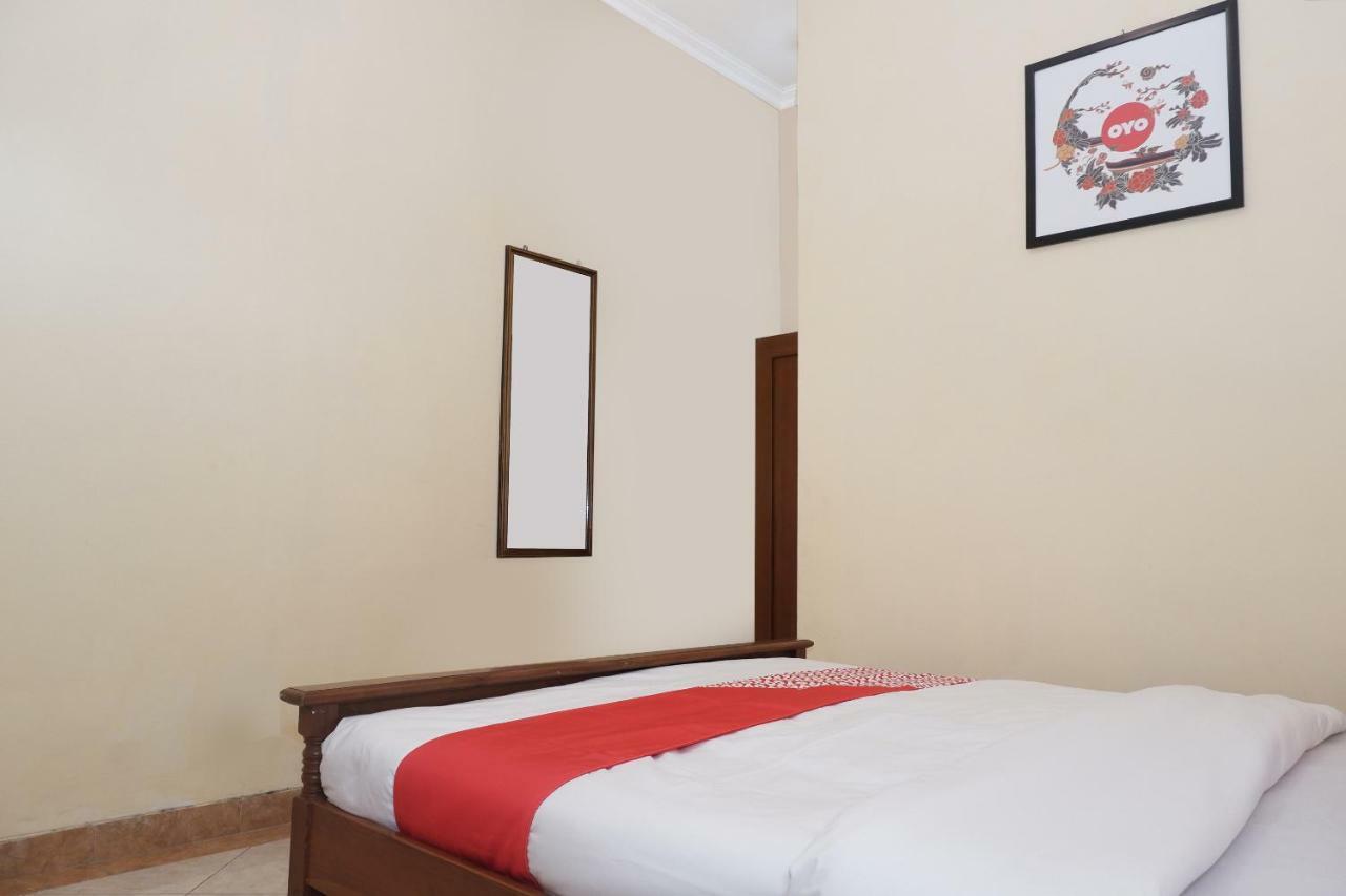 Oyo 405 Wisma Yosoputro Tanjungtirto Εξωτερικό φωτογραφία